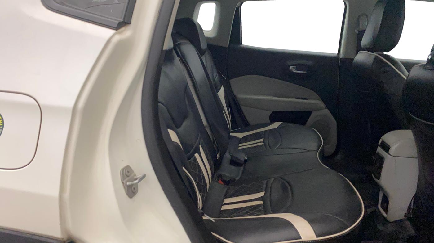 2020 Jeep Compass LONGITUDE PLUS 1.4 PETROL AT, Petrol, Automatic, 76,215 km, Right Side Rear Door Cabin