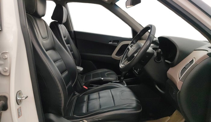 2016 Hyundai Creta SX PLUS AT 1.6 PETROL, Petrol, Automatic, 88,262 km, Right Side Front Door Cabin