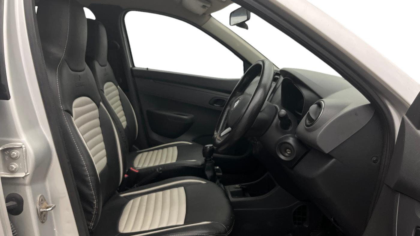2015 Renault Kwid RXT 0.8, Petrol, Manual, 71,341 km, Right Side Front Door Cabin