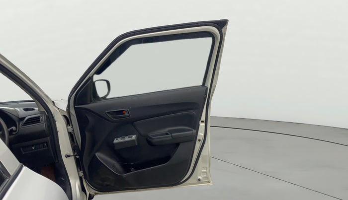 2021 Maruti Swift LXI, Petrol, Manual, 38,345 km, RHS Front Door