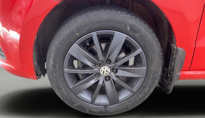 2017 Volkswagen Polo HIGHLINE1.2L, Petrol, Manual, 59,095 km, Left Front Wheel