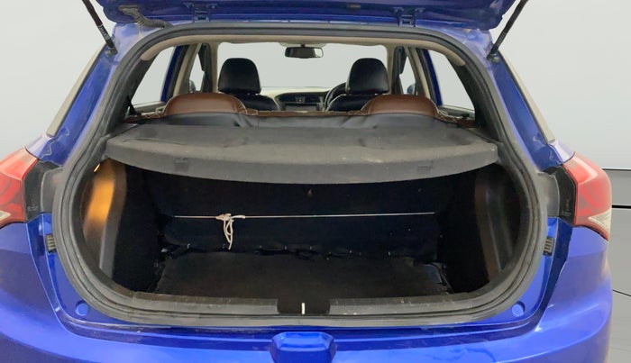 2015 Hyundai Elite i20 SPORTZ 1.2, Petrol, Manual, 51,700 km, Boot Open Zoomed View