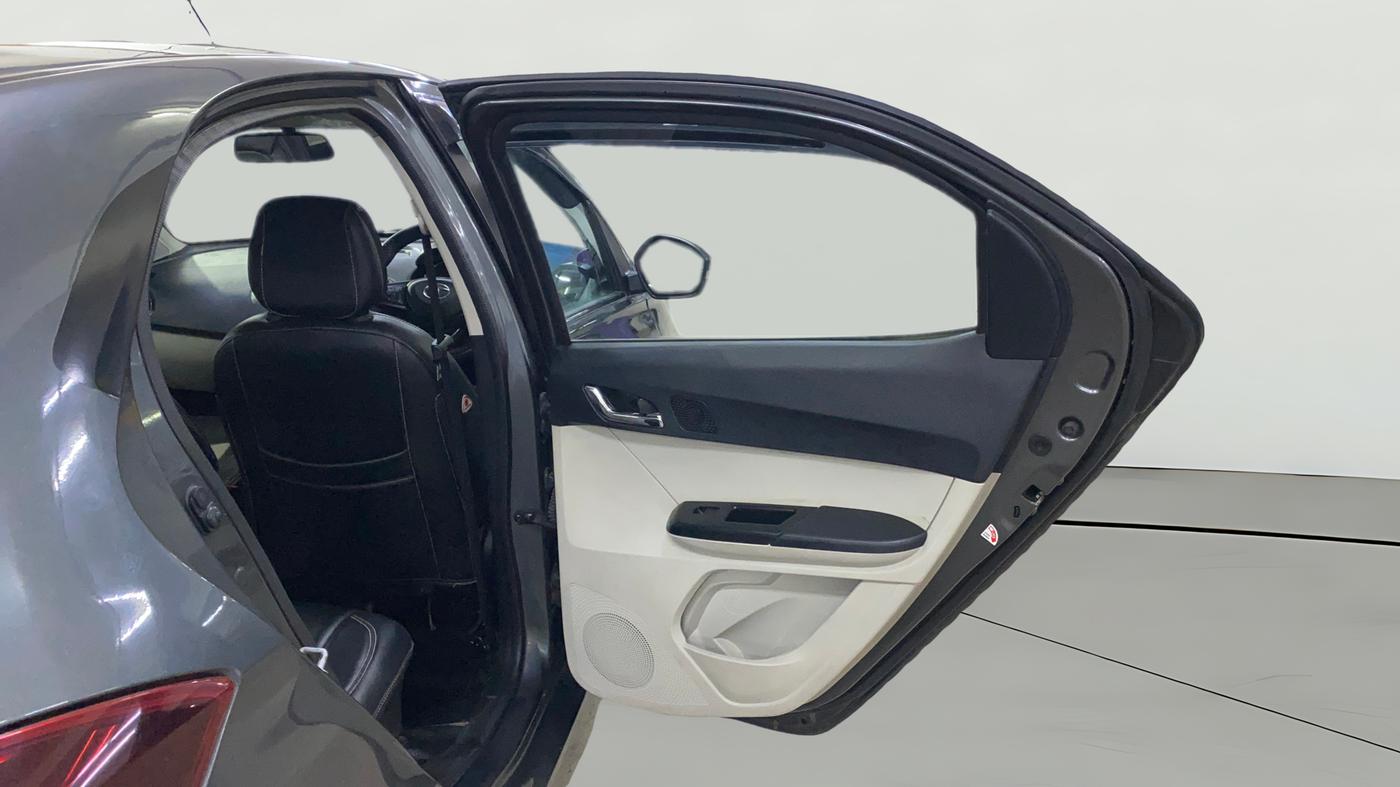 2023 Tata Tiago XZ PLUS PETROL, Petrol, Manual, 31,518 km, RHS Rear Door