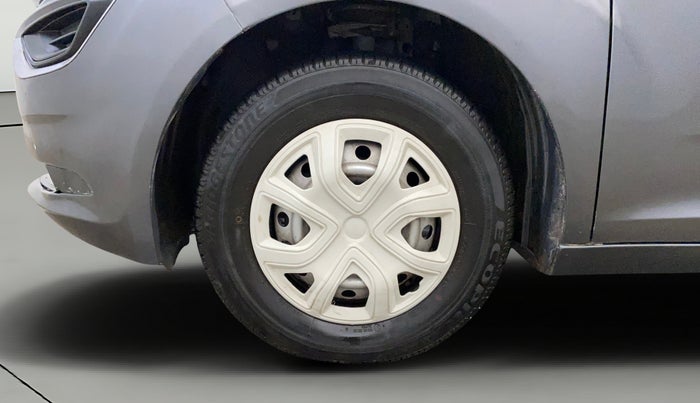 2022 Tata ALTROZ XE PETROL, Petrol, Manual, 74,298 km, Left Front Wheel