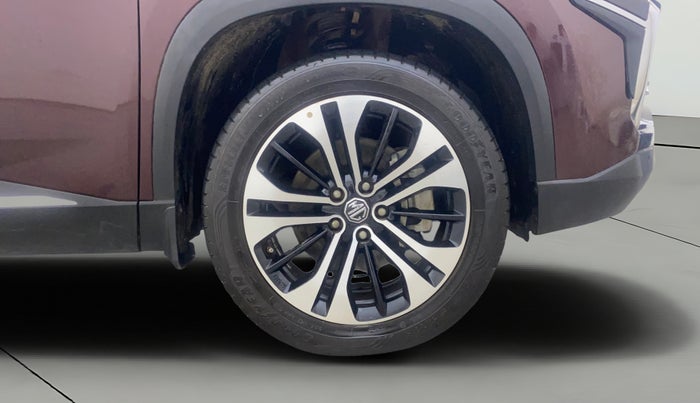 2022 MG HECTOR SHARP 1.5 PETROL CVT, Petrol, Automatic, 24,061 km, Right Front Wheel