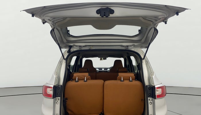 2020 Renault TRIBER RXZ AMT, Petrol, Automatic, 33,241 km, Boot Door Open