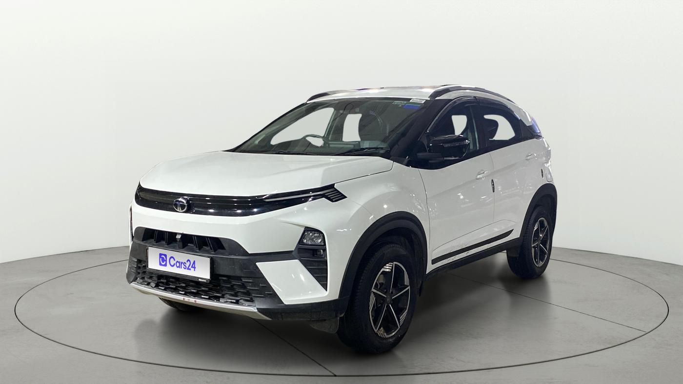 2025 Tata NEXON CREATIVE + SUNROOF 1.2 PETROL, Petrol, Manual, 8,414 km, Left Front Diagonal