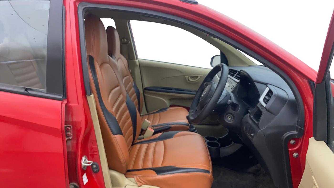 2017 Honda Brio S MT, Petrol, Manual, 75,417 km, Right Side Front Door Cabin