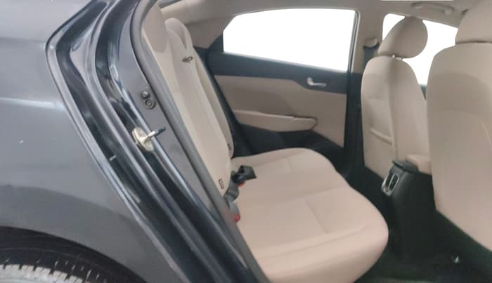 2021 Hyundai Verna SX 1.5 VTVT, Petrol, Manual, 17,761 km, Right Side Rear Door Cabin