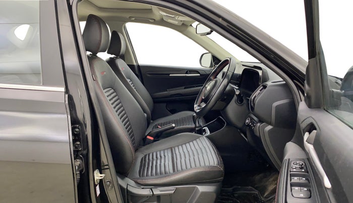 2020 KIA SONET GTX PLUS 1.0 IMT, Petrol, Manual, 27,512 km, Right Side Front Door Cabin