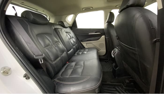 2021 KIA SONET HTX 1.0 IMT, Petrol, Manual, 1,09,541 km, Right Side Rear Door Cabin
