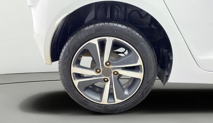 2021 Tata ALTROZ XZ PETROL, Petrol, Manual, 54,620 km, Right Rear Wheel