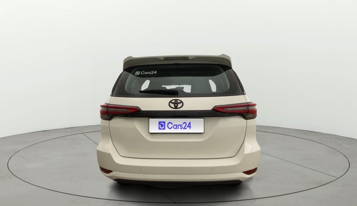 2024 Toyota Fortuner 4X2 MT 2.7 PETROL, Petrol, Manual, 22,651 km, Back/Rear