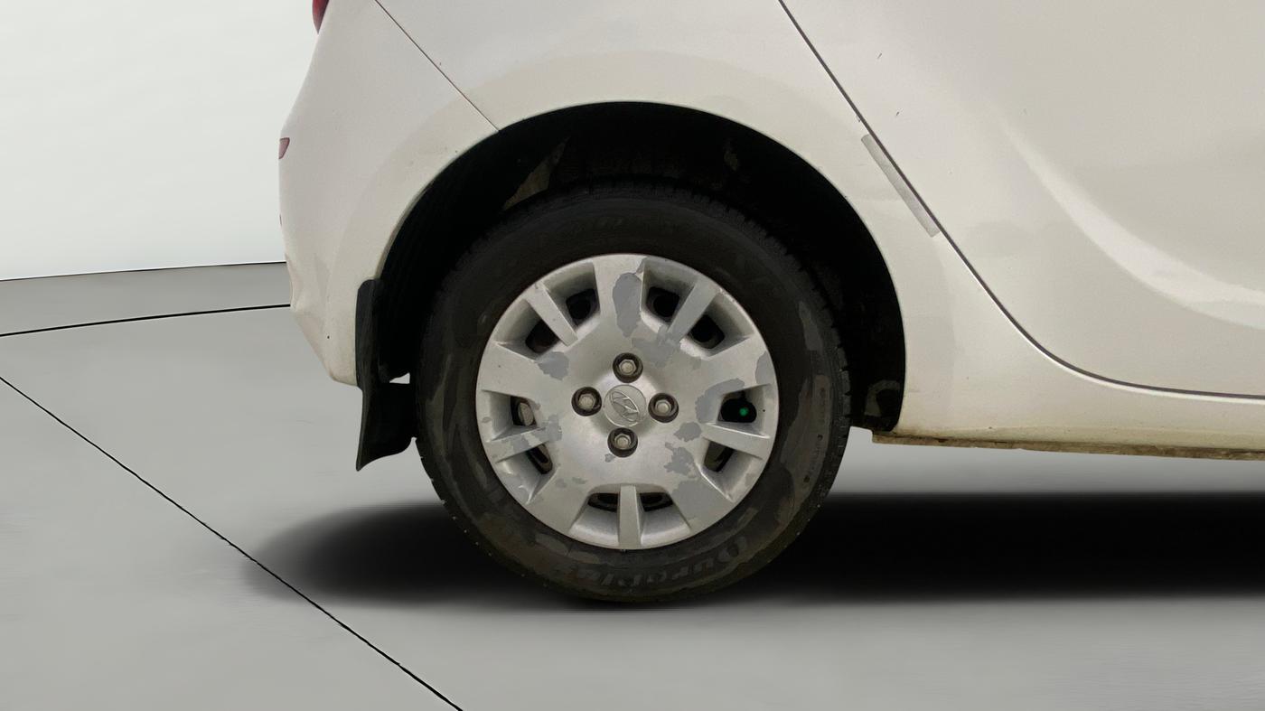 2013 Hyundai i20 MAGNA (O) 1.2, Petrol, Manual, 43,856 km, Right Rear Wheel