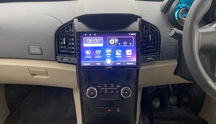 2016 Mahindra XUV500 W4, Diesel, Manual, 1,02,852 km, Air Conditioner