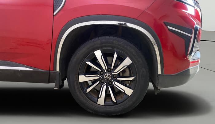2019 MG HECTOR SHARP 1.5 DCT PETROL, Petrol, Automatic, 25,900 km, Right Front Wheel