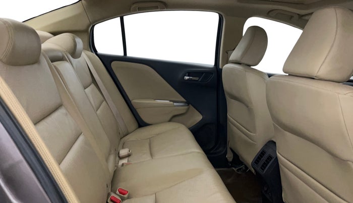 2016 Honda City 1.5L I-VTEC VX (O) MT, Petrol, Manual, 85,883 km, Right Side Rear Door Cabin