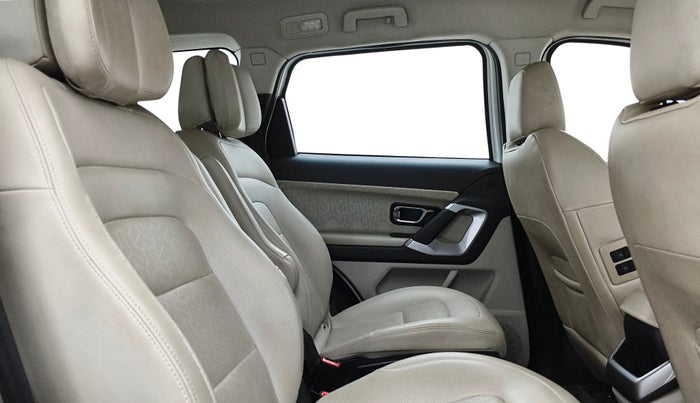 2023 Tata Safari XZA PLUS O 6STR, Diesel, Automatic, 33,899 km, Right Side Rear Door Cabin