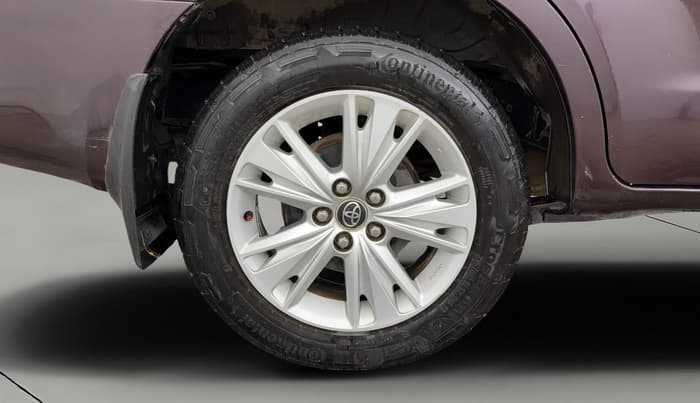 2016 Toyota Innova Crysta 2.7 ZX AT 7 STR, Petrol, Automatic, 45,048 km, Right Rear Wheel