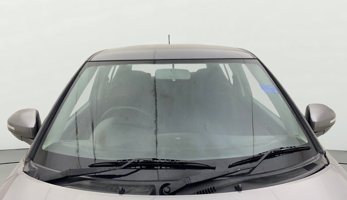 2015 Maruti Swift VXI, Petrol, Manual, 42,514 km, Front Windshield