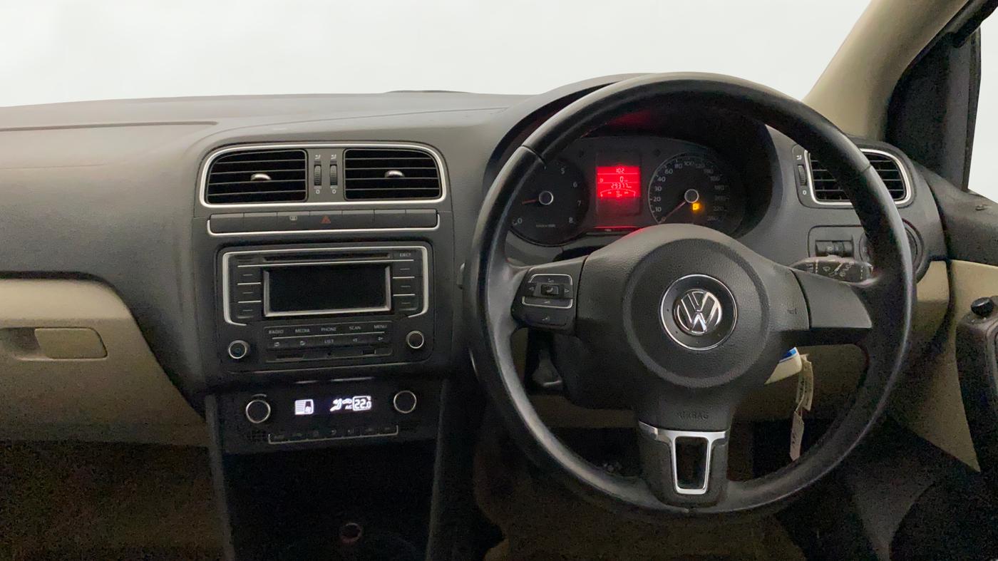 2014 Volkswagen Polo HIGHLINE1.2L, Petrol, Manual, 30,627 km, Steering Wheel Close Up