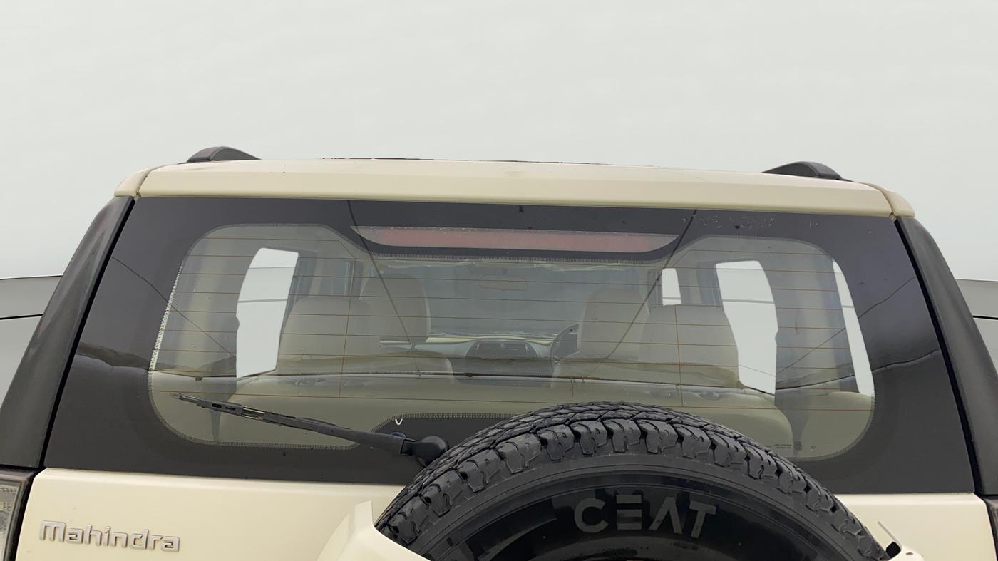 2019 Mahindra TUV300 T6 PLUS, Diesel, Manual, 66,090 km, Rear Windshield