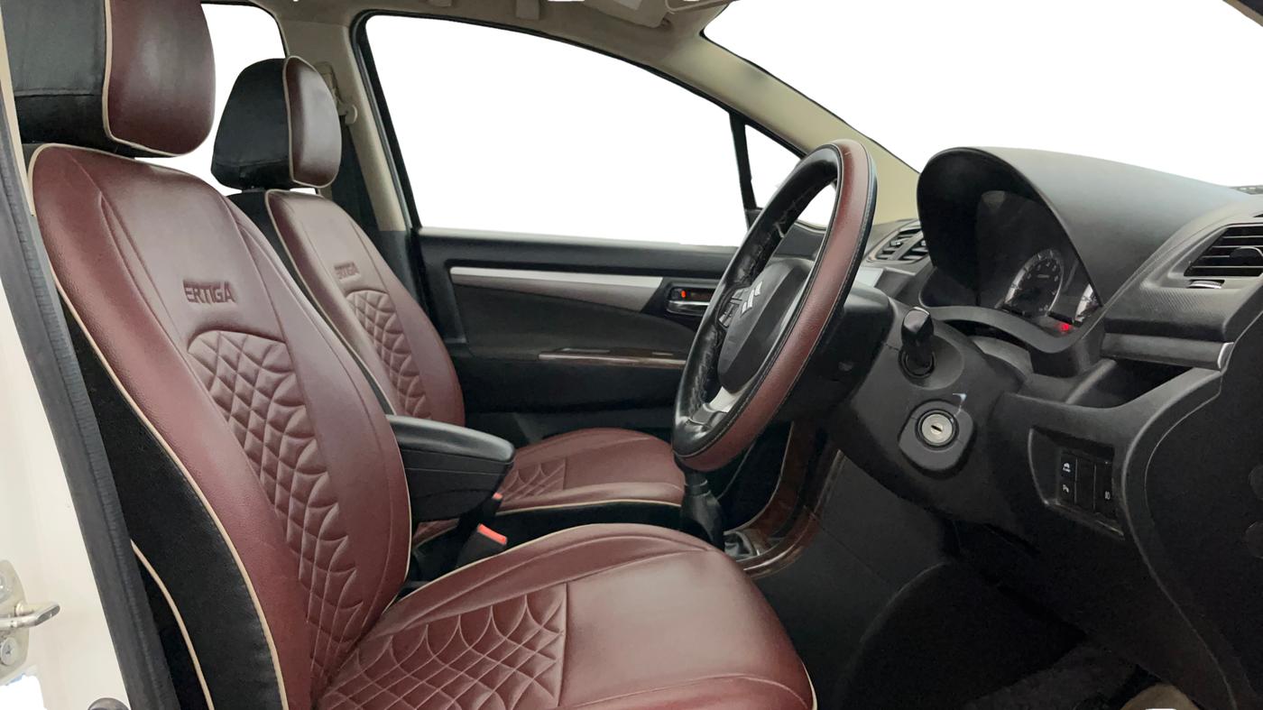 2017 Maruti Ertiga VXI, Petrol, Manual, 38,028 km, Right Side Front Door Cabin