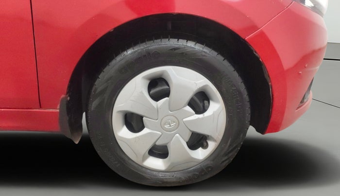 2018 Tata Tiago XT DIESEL, Diesel, Manual, 91,607 km, Right Front Wheel