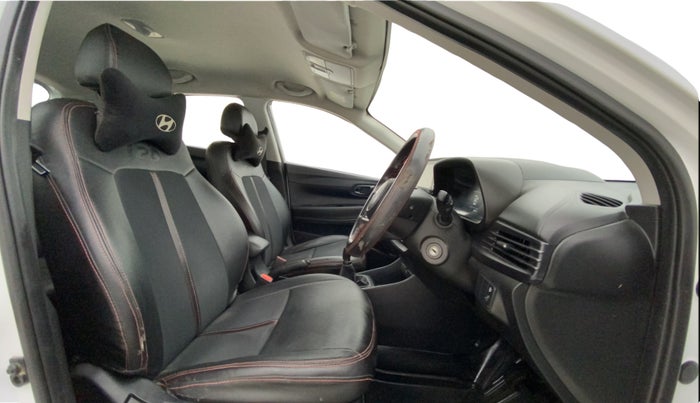 2022 Hyundai NEW I20 SPORTZ 1.2 MT, Petrol, Manual, 38,134 km, Right Side Front Door Cabin