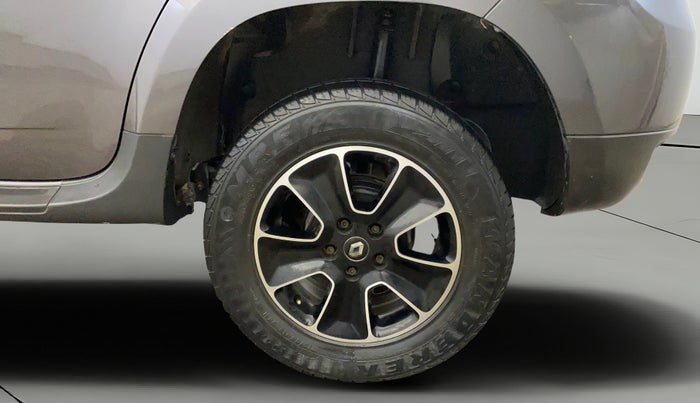 2018 Renault Duster RXS PETROL, Petrol, Manual, 40,570 km, Left Rear Wheel