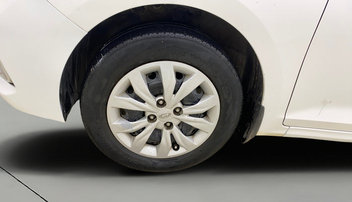 2019 Hyundai Verna 1.4 EX PETROL, Petrol, Manual, 43,835 km, Left Front Wheel