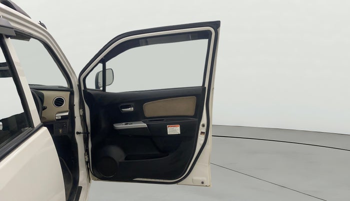 2018 Maruti Wagon R 1.0 LXI CNG, CNG, Manual, 95,321 km, RHS Front Door