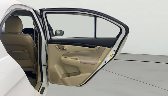 2015 Maruti Ciaz ZXI, Petrol, Manual, 51,463 km, RHS Rear Door