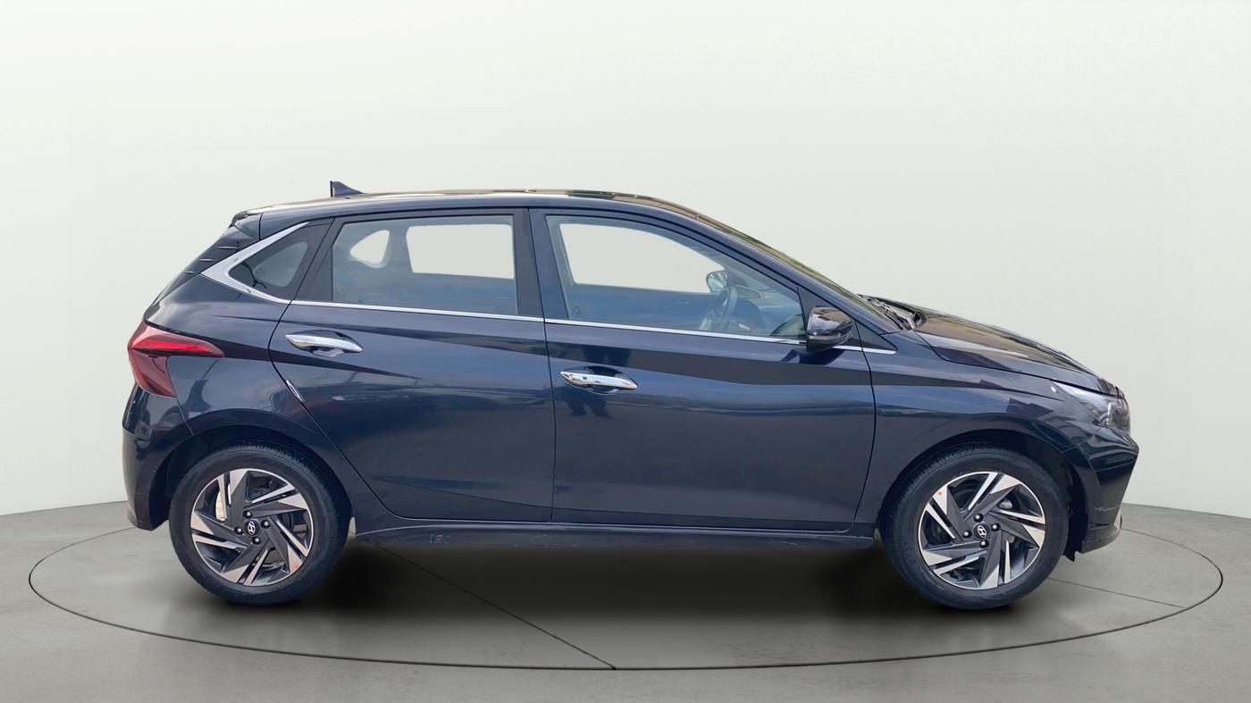 2022 Hyundai NEW I20 ASTA (O) 1.2 MT, Petrol, Manual, 41,886 km, Right Side View