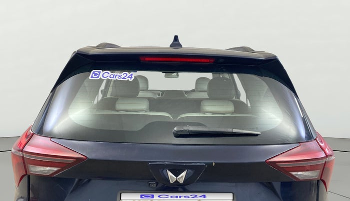 2021 Mahindra XUV700 AX 7 P MT 7 STR, Petrol, Manual, 79,059 km, Rear Windshield