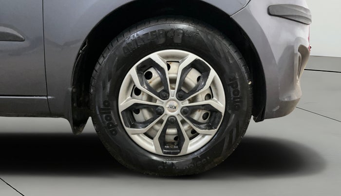 2014 Hyundai i10 MAGNA 1.1, Petrol, Manual, 17,527 km, Right Front Wheel