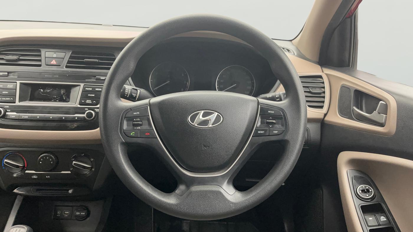 2015 Hyundai Elite i20 MAGNA 1.2, Petrol, Manual, 49,290 km, Steering Wheel Close Up