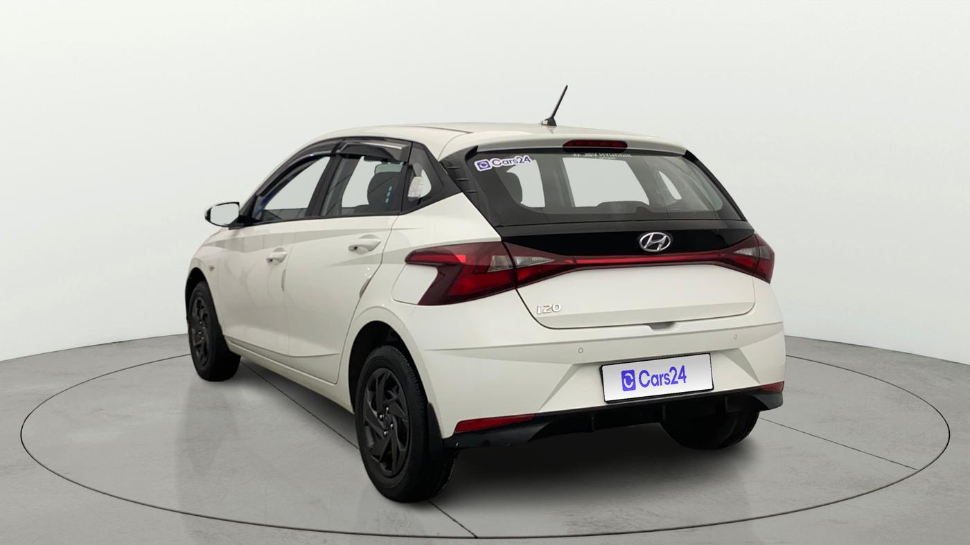 2023 Hyundai NEW I20 MAGNA 1.2 MT, Petrol, Manual, 27,146 km, Left Back Diagonal