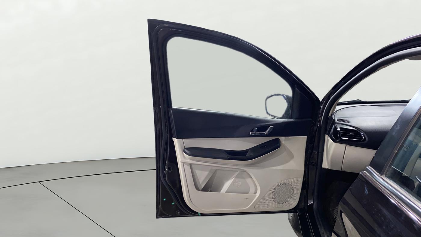 2022 Tata Tiago XZ PLUS PETROL, Petrol, Manual, 39,856 km, LHS Front Door