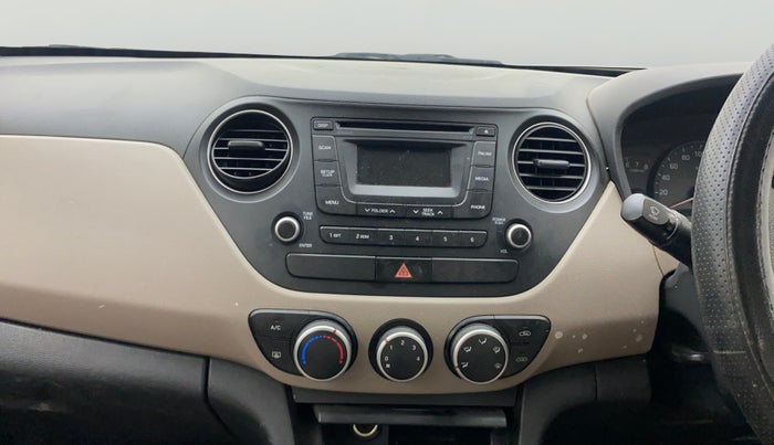 2014 Hyundai Xcent SX 1.2 (O), Petrol, Manual, 1,04,349 km, Air Conditioner