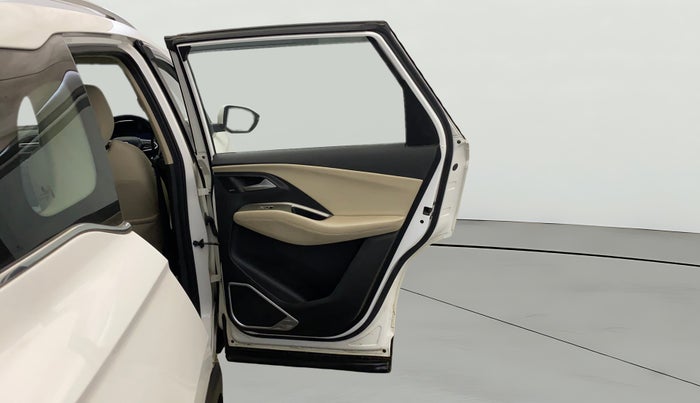 2023 MG HECTOR SHARP PRO 1.5 PETROL TURBO CVT PETROL, Petrol, Automatic, 68,526 km, RHS Rear Door