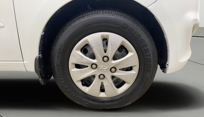 2012 Hyundai i10 SPORTZ 1.2 AT, Petrol, Automatic, 30,610 km, Right Front Wheel