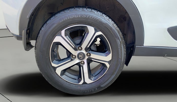 2021 Tata NEXON XZA PLUS SUNROOF PETROL, Petrol, Automatic, 31,729 km, Right Rear Wheel