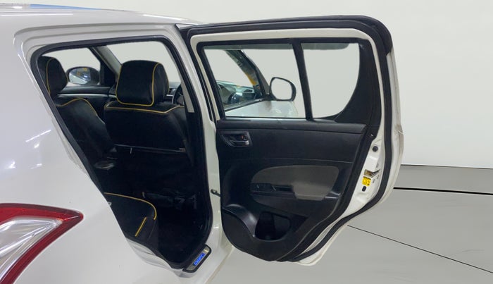 2015 Maruti Swift VXI, Petrol, Manual, 68,345 km, RHS Rear Door