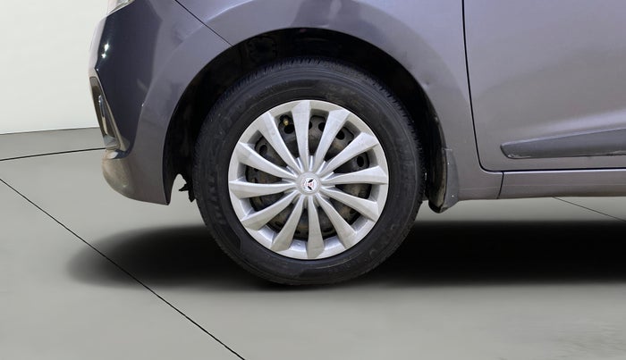 2016 Hyundai Grand i10 SPORTZ 1.1 CRDI, Diesel, Manual, 1,28,999 km, Left Front Wheel