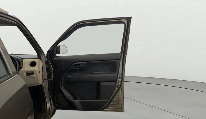 2020 Maruti New Wagon-R LXI CNG 1.0, CNG, Manual, 63,072 km, RHS Front Door