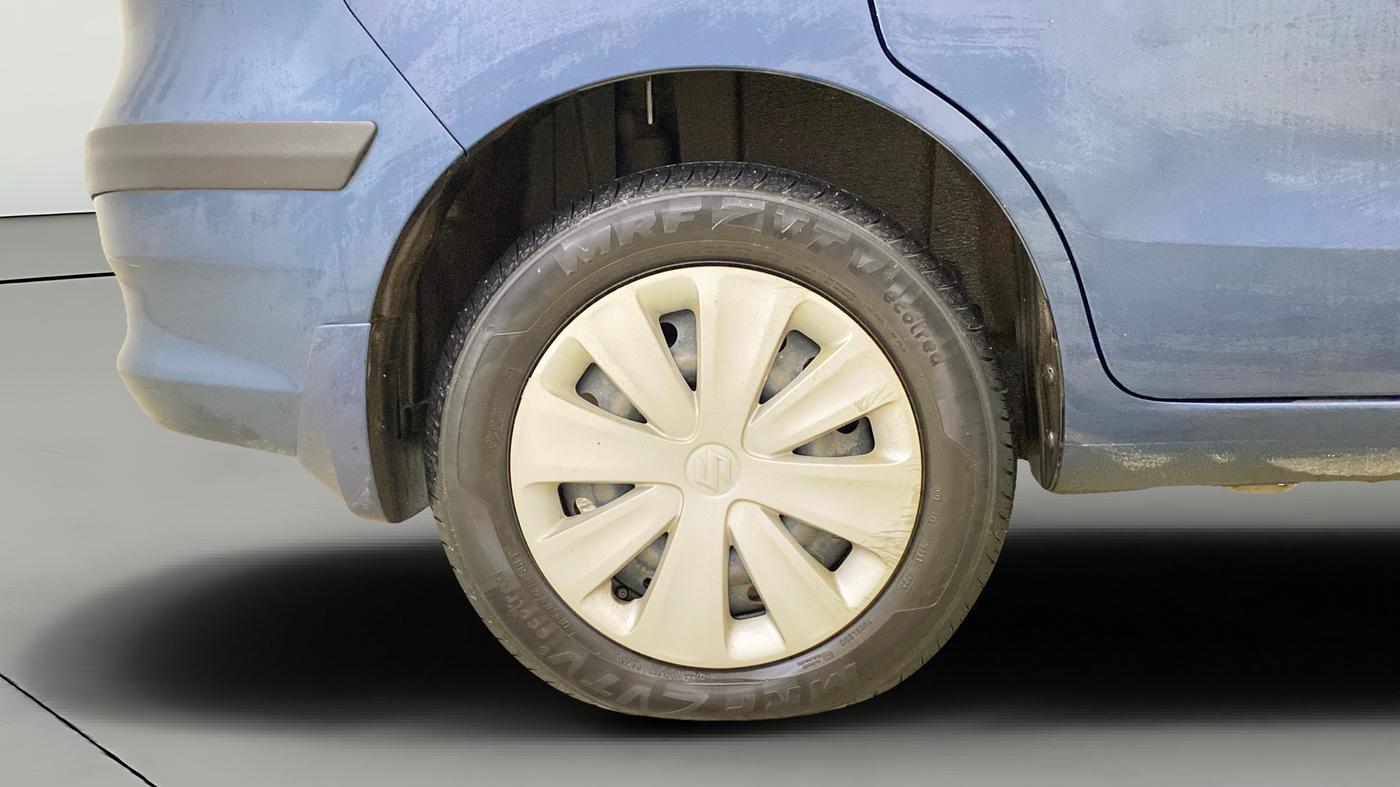 2018 Maruti Ertiga VXI CNG, CNG, Manual, 47,242 km, Right Rear Wheel