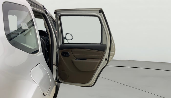 2018 Renault Duster RXS PETROL, Petrol, Manual, 50,745 km, RHS Rear Door