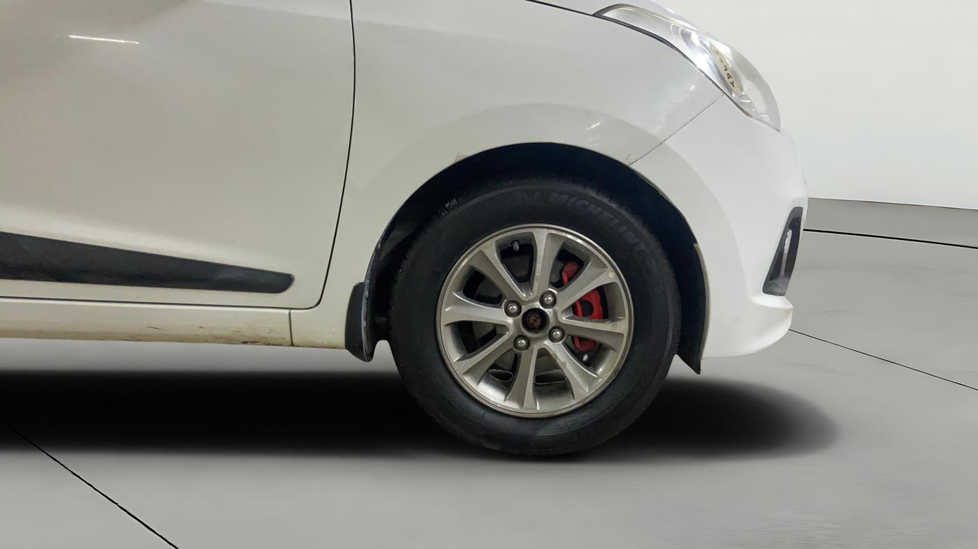 2016 Hyundai Grand i10 ASTA (O) AT 1.2 KAPPA VTVT, Petrol, Automatic, 52,189 km, Right Front Wheel
