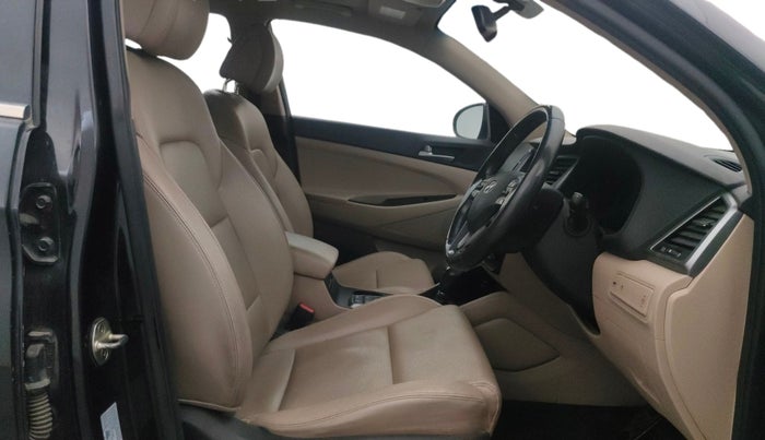 2019 Hyundai Tucson GLS 2WD AT PETROL, Petrol, Automatic, 78,894 km, Right Side Front Door Cabin